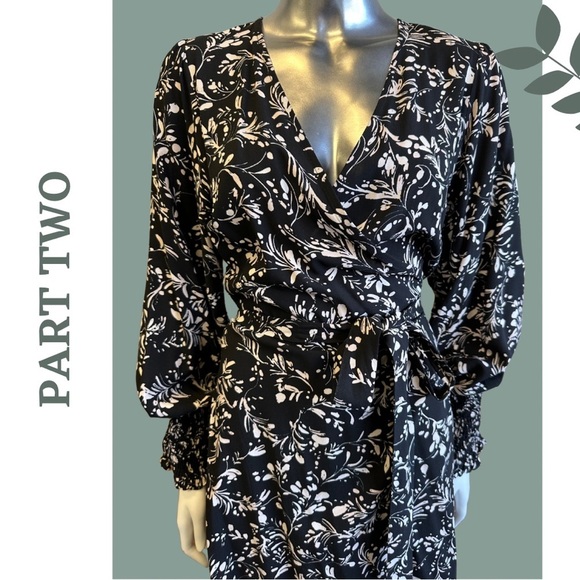 Part Two Day Dress Wrap with Balloon Sleeve and Smocked Cuff Size 6 - Picture 8 of 10